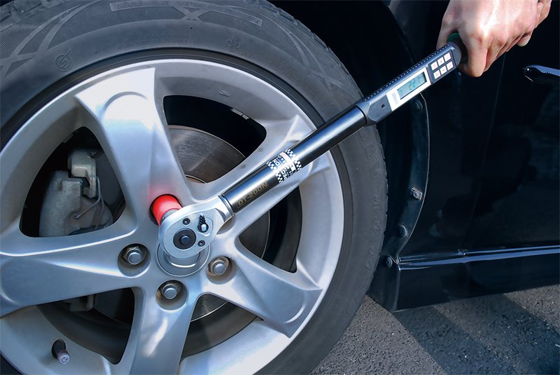 TOPTUL - 1/2"Drive Digital Toque Wrench - DT-200N TOPTUL Digital Torque Wrench 3/8″ Drive